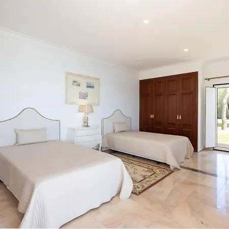 Villa Monte Da Bela Vista 'paradise' By Sapvillas *